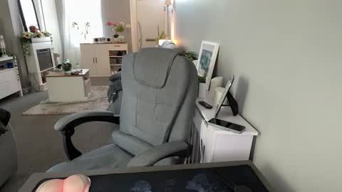 mtb1697 online show from April 8, 8:28 am