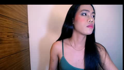 multicummer_devi online show from May 23, 2:57 pm