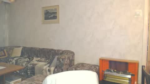 Erik online show from February 3, 2:19 am