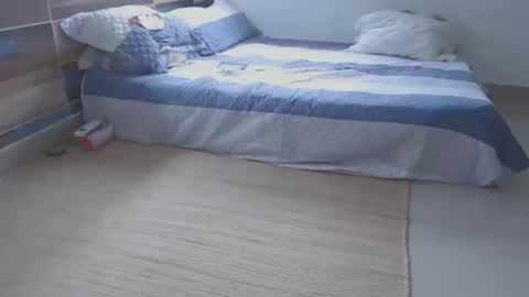 Snapshot of munchi_ chatting on September 11, 4:41 pm   online show from September 11, 4:41 pm