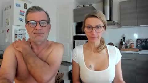 LOVELY JULIA  Peter DAY online show from January 13, 9:39 am