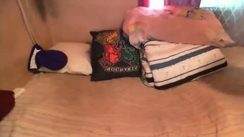 Snapshot of munniegalz1 chatting on October 13, 8:38 am your angel online show from October 13, 8:38 am