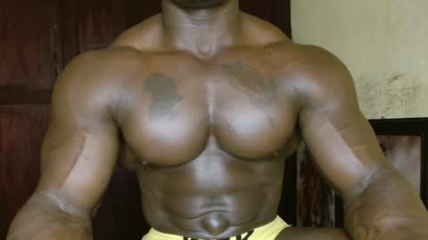 musclegod23 online show from March 18, 1:11 am