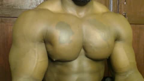 musclegod23 online show from September 22, 10:30 am