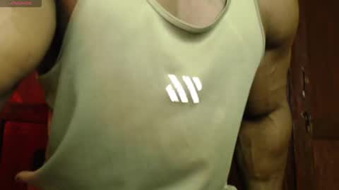 musclegod23 online show from September 9, 1:05 am