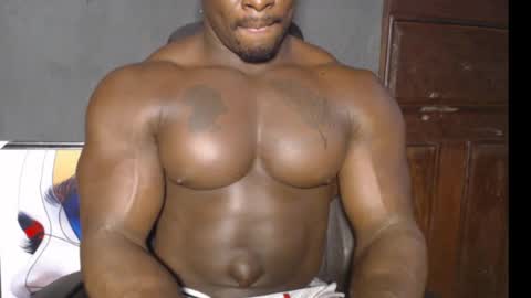 musclegod23 online show from January 7, 1:59 am