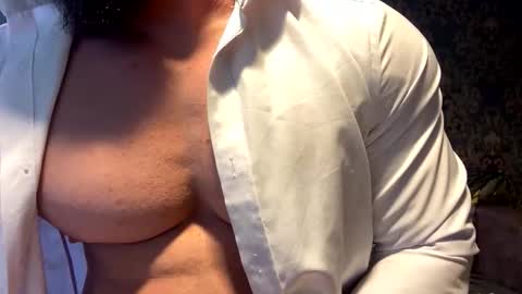 Snapshot of muscularjuggler chatting on October 7, 5:03 am muscularjuggler online show from October 7, 5:03 am