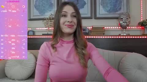 Luna  online show from November 8, 5:16 pm