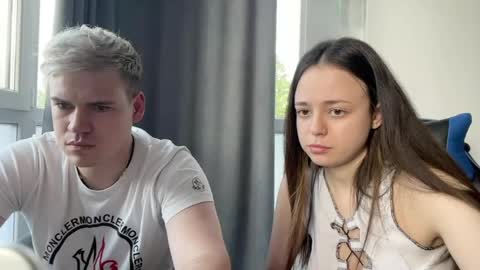 Milana and Anton online show from June 6, 3:18 pm