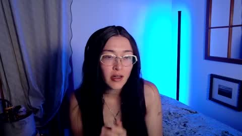 Snapshot of mx_anouk_divine chatting on October 9, 3:34 am Mx. Anouk Divine online show from October 9, 3:34 am