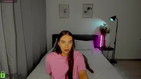 katie online show from December 3, 4:44 pm