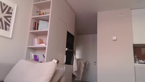 Snapshot of my_hannah chatting on February 21, 2:06 pm Hannah  welcome  online show from February 21, 2:06 pm