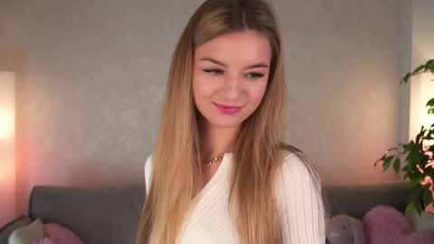 Polly online show from February 4, 1:15 pm