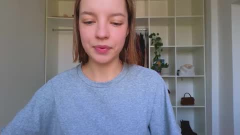 Snapshot of my_mia_ chatting on September 16, 12:07 pm  MIA  I will be here Monday Wednesday Thursday Saturday online show from September 16, 12:07 pm