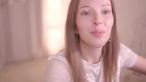 STELLA  Im here today online show from September 24, 3:41 pm