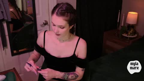 Snapshot of myla_marx chatting on February 7, 6:45 am Myla Marx online show from February 7, 6:45 am