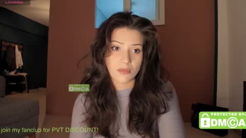 hey its Mel online show from December 27, 10:12 am