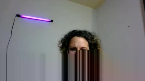 Kayleigh online show from April 8, 8:06 am