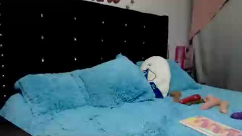 myranda  online show from March 5, 2:09 am