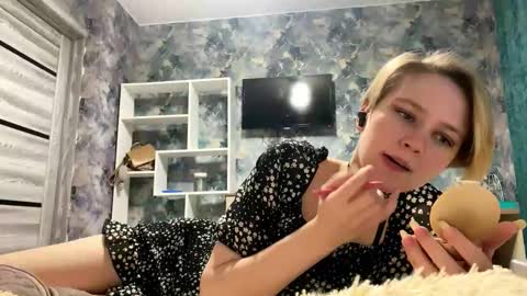 myrtiekirsten online show from November 29, 11:29 am