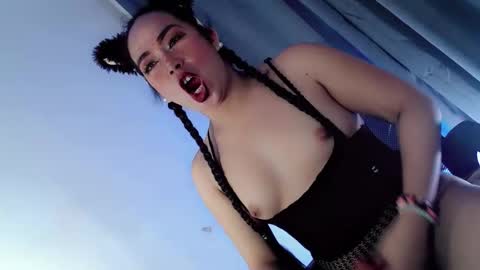 kimmy online show from November 6, 3:09 am