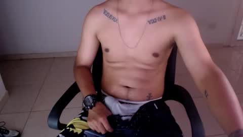mysteryboy_thin16 online show from May 13, 11:03 pm