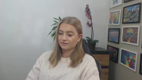 Erica online show from December 2, 9:07 am