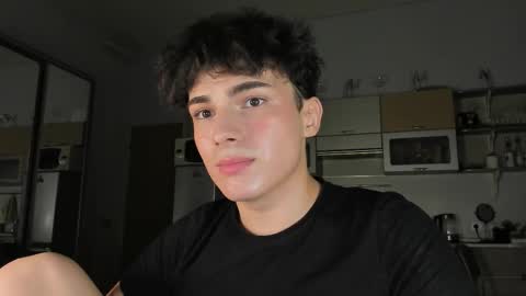 Snapshot of mystic_evan chatting on October 8, 10:38 pm Evan Brown online show from October 8, 10:38 pm