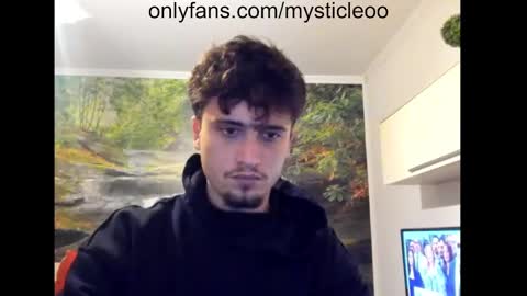 Mystic Leo online show from December 1, 7:05 pm