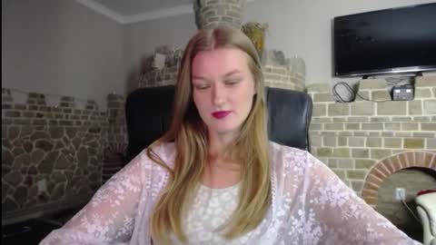 Snapshot of mysticvenus_ chatting on September 27, 4:27 pm mysticvenus_ online show from September 27, 4:27 pm
