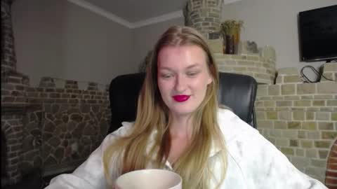 Snapshot of mysticvenus_ chatting on September 28, 4:38 pm mysticvenus_ online show from September 28, 4:38 pm