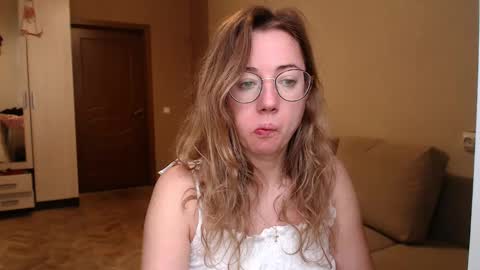 Maya online show from March 8, 12:41 pm