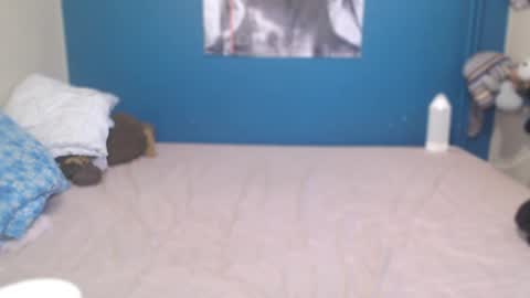 nadinnnea online show from April 1, 3:31 pm