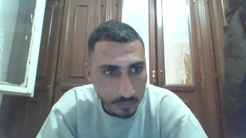 V online show from February 25, 12:49 pm