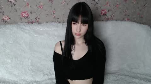 Naemi online show from April 14, 3:37 pm