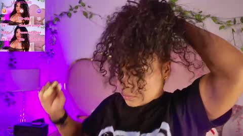 NahiaraReina  online show from April 4, 2:24 pm