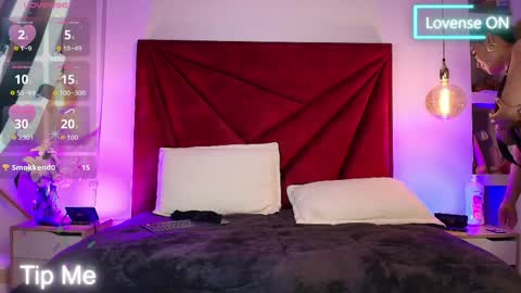 NahomiRoss online show from April 7, 3:58 pm