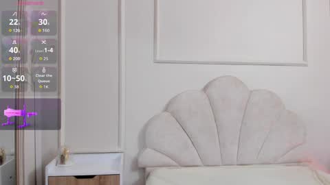 nahomycarterr online show from April 13, 11:58 am