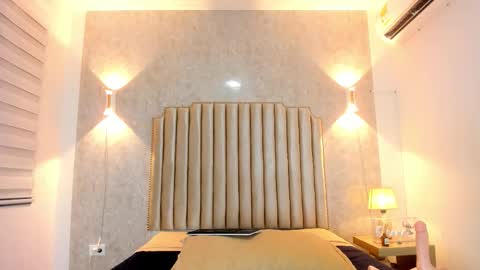 Naisha Rousell online show from October 26, 11:59 pm