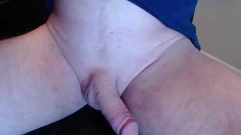 Snapshot of naked_boy_toy chatting on January 19, 10:17 pm Naked Boy Toy online show from January 19, 10:17 pm