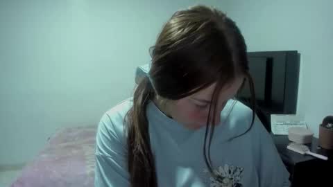 Nami online show from February 9, 11:40 pm