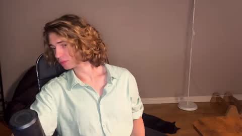 Georges online show from July 4, 8:12 pm