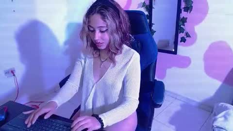 nana online show from January 12, 3:46 am