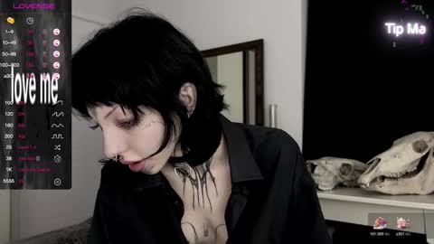 Nana online show from December 29, 6:05 pm