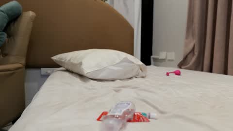 Nana Sakura online show from January 19, 3:42 pm