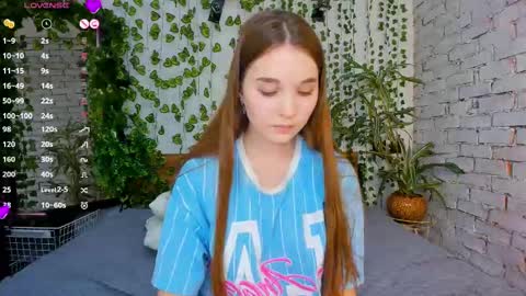 Snapshot of nancycaseys chatting on February 26, 12:16 pm Luna online show from February 26, 12:16 pm