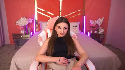 naomibaae online show from November 24, 2:49 pm