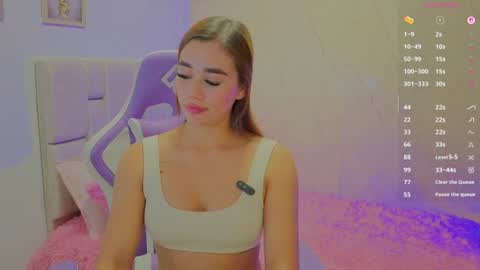Naomi   online show from June 19, 12:27 am