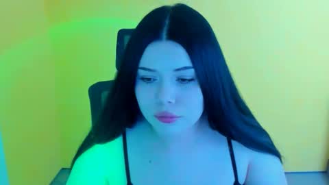 Naomi online show from October 15, 6:53 pm