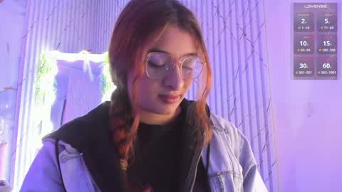 Naomy  online show from April 5, 2:41 am